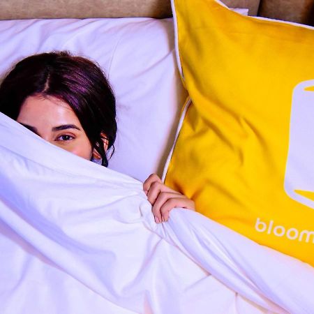 Bloom Hotel - Gachibowli Хайдарабад Экстерьер фото